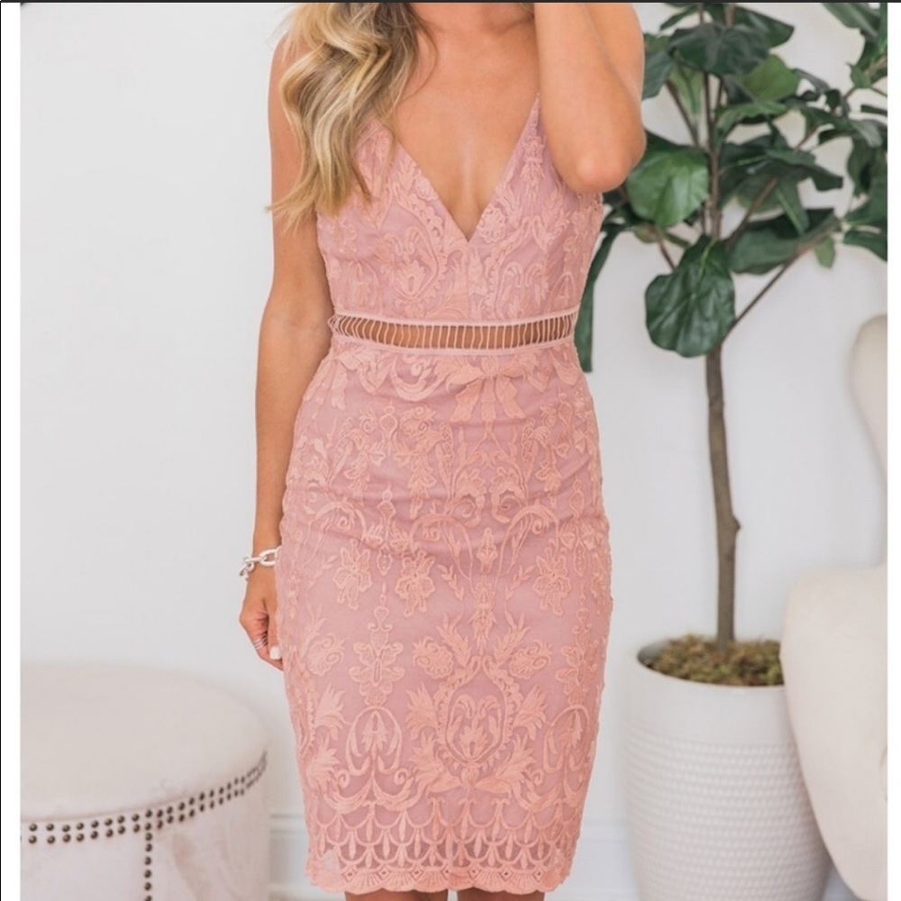 PinkLily lace dress dusty rose size M Never worn